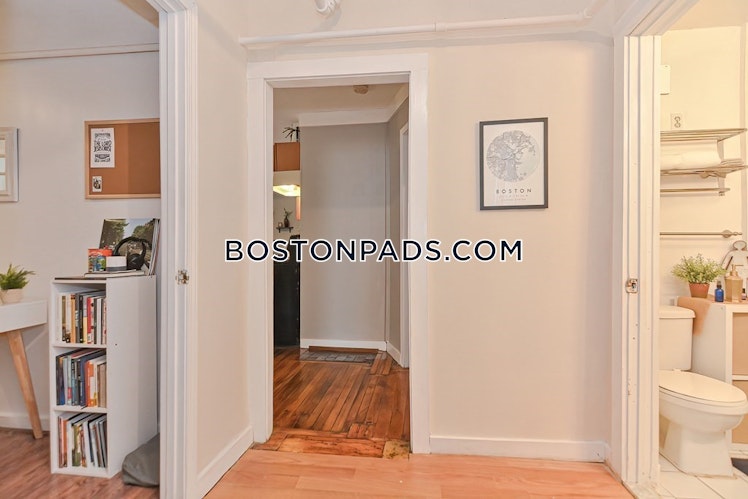 Hillside St., Roxbury Crossing