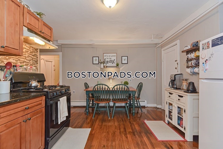 Hillside St., Roxbury Crossing