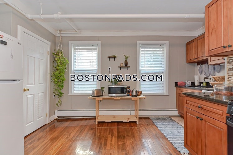 Hillside St., Roxbury Crossing