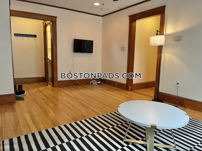 Boston - $4,000+ /month