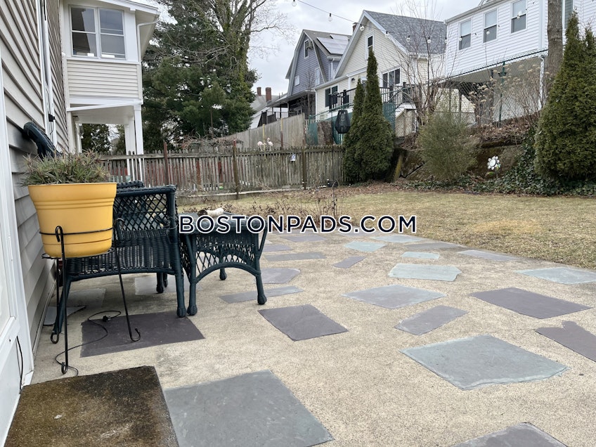 Boston - $4,000+ /month