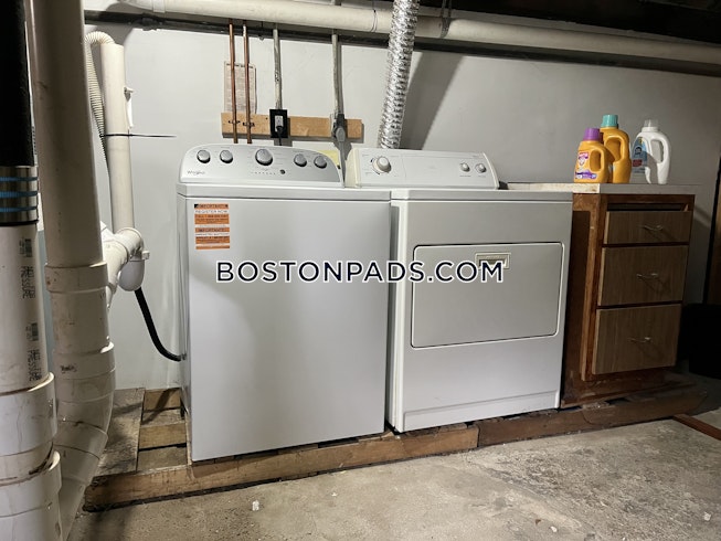 Boston - $4,000+ /mo