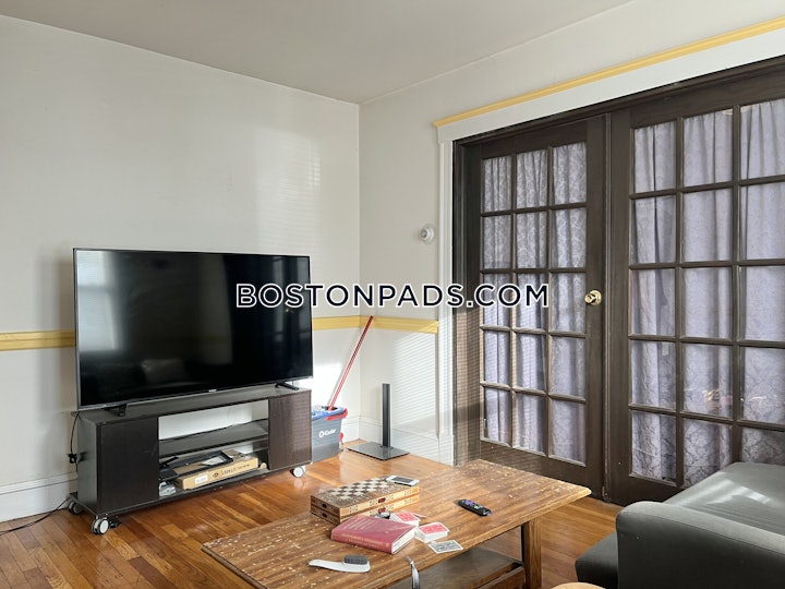 mission-hill-3-beds-1-bath-boston-4800-8025974 