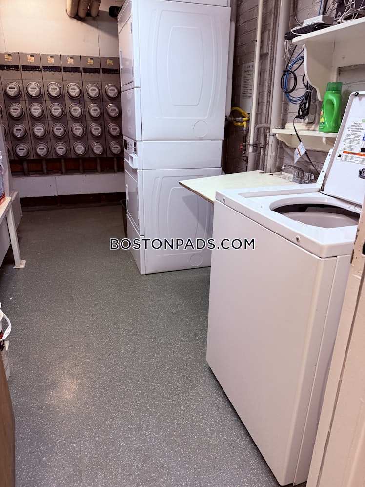 commonwealth Ave., Brighton