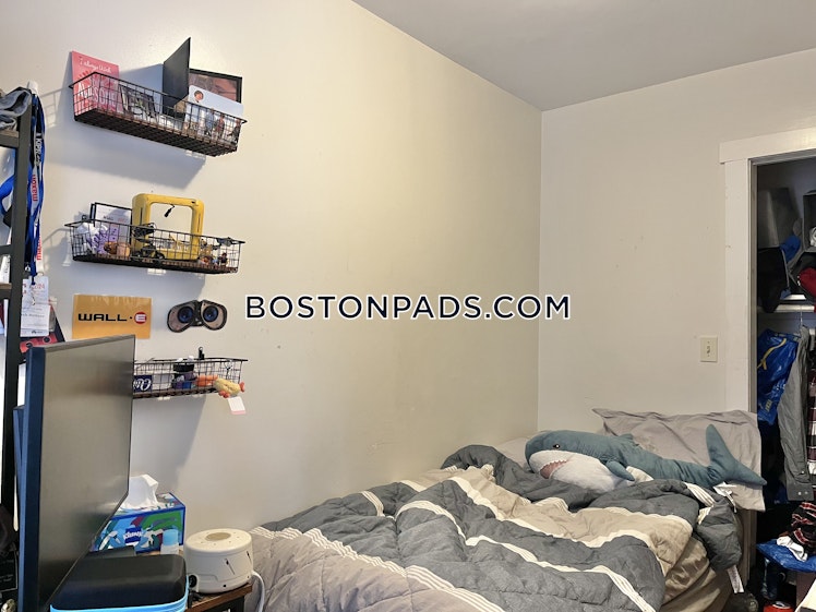 Hammond St., Roxbury Crossing