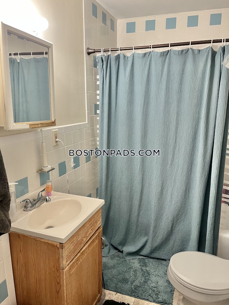 Hammond St., Roxbury Crossing