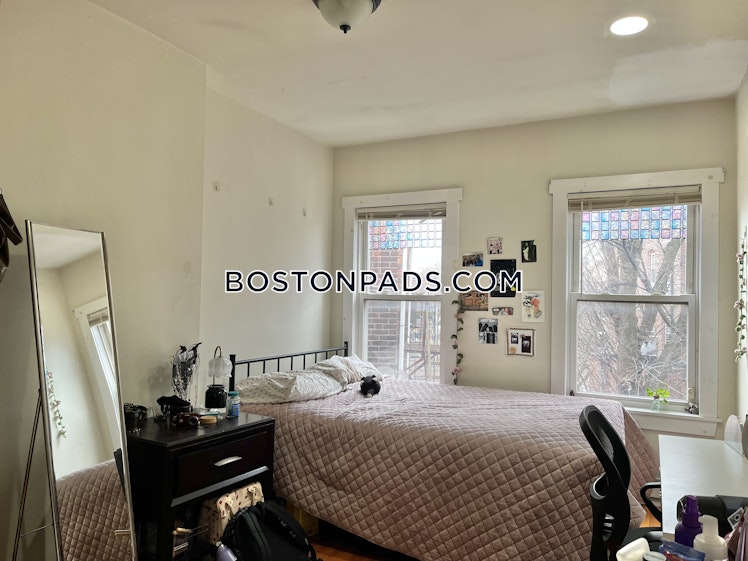 Hammond St., Roxbury Crossing