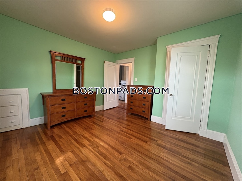 Boston - $3,900+ /month