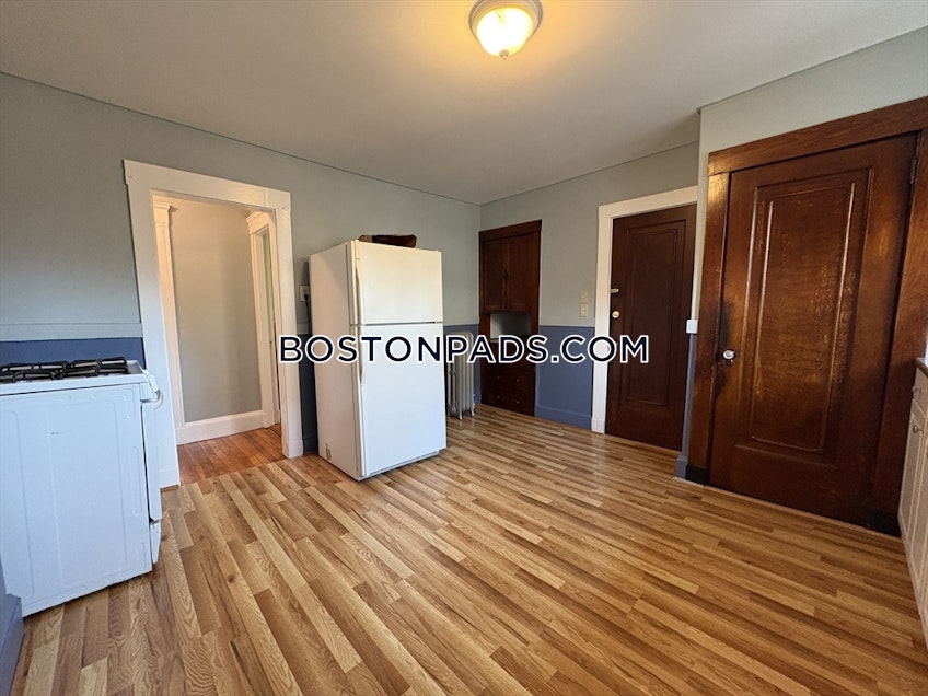 Boston - $3,900+ /month