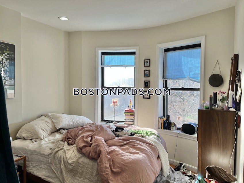 Boston - $6,100+ /month