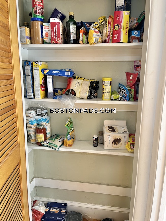 Boston - $7,150+ /mo