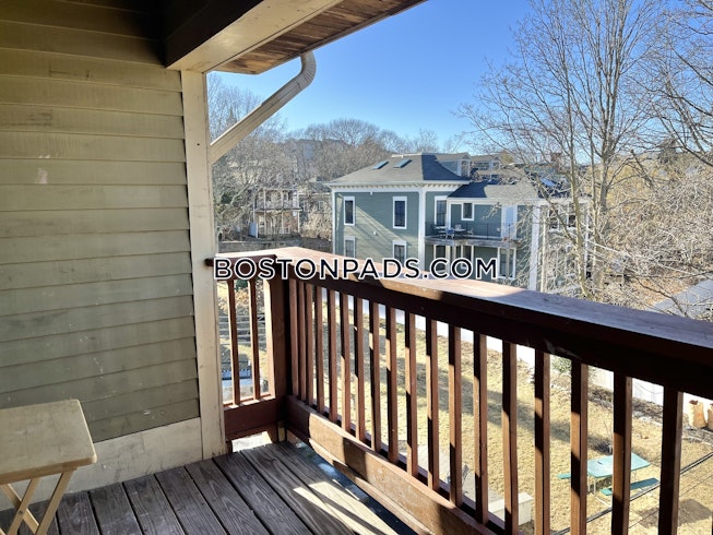 Boston - $7,150+ /mo