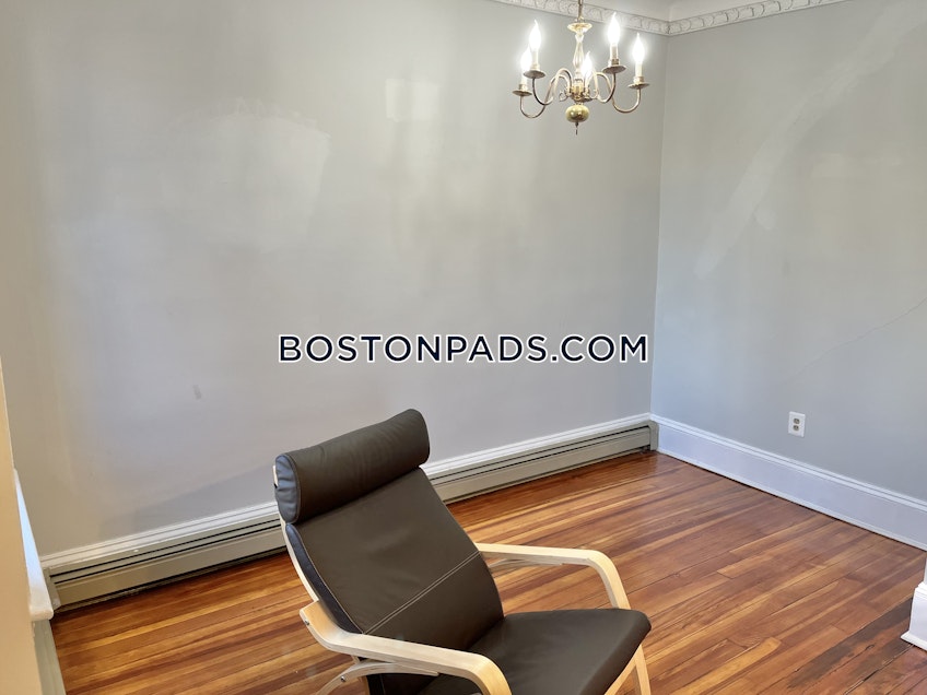 Boston - $3,300+ /month