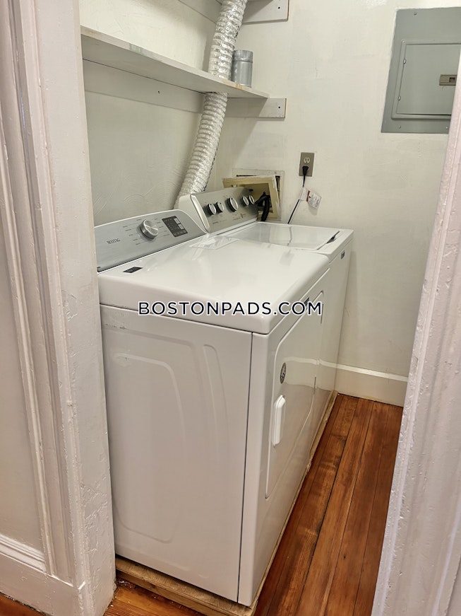 Boston - $3,300+ /mo