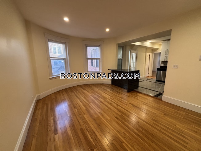 Brookline - $4,200+ /mo