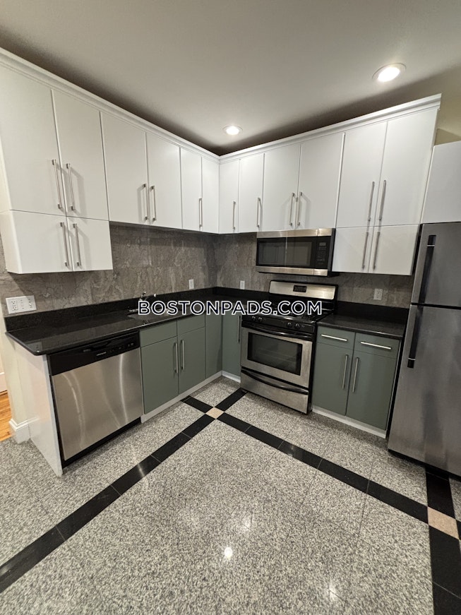 Brookline - $4,200+ /mo