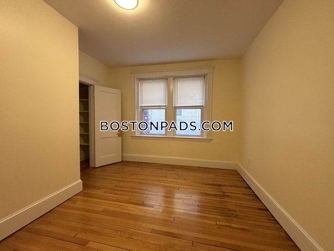 Brookline - $4,200+ /mo