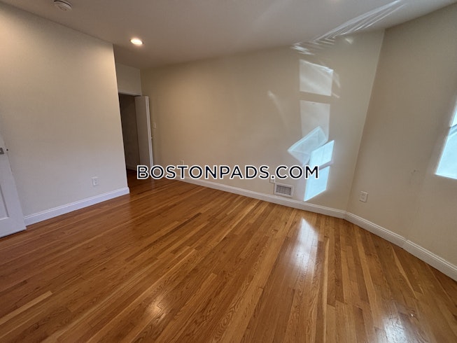 Brookline - $4,200+ /mo