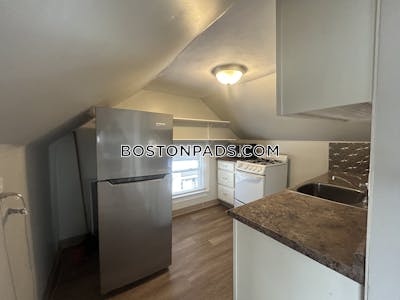 Woburn 1 Bed 1 Bath Unit | Woburn | Available 6/1 - $1,695 No Fee