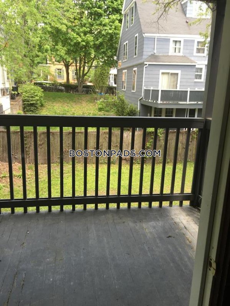 Brook St., Brookline