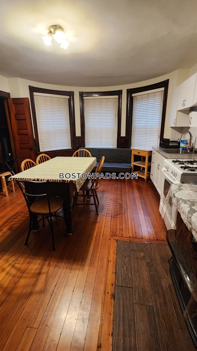Boston - $3,150+ /mo