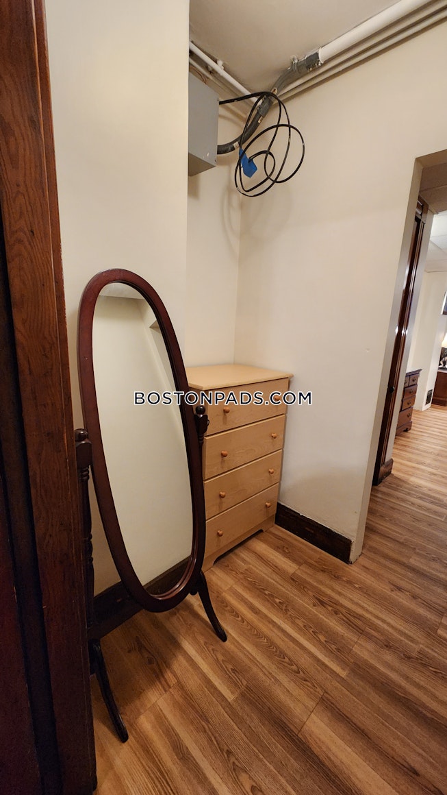 Boston - $3,150+ /mo