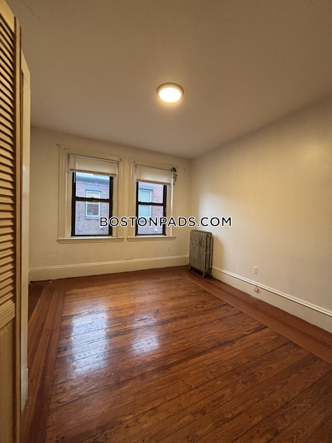 Boston - $4,200+ /mo