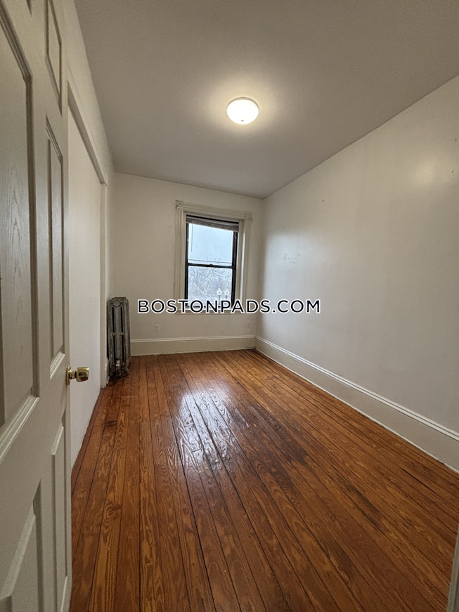 Boston - $4,200+ /mo