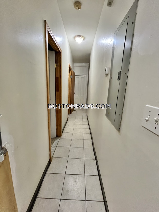 Boston - $4,500+ /mo