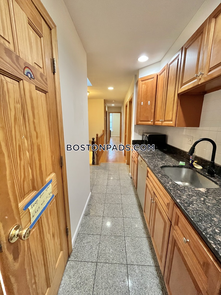 Boston - $4,150+ /month