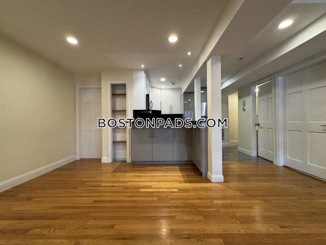 Brookline - $4,200+ /mo