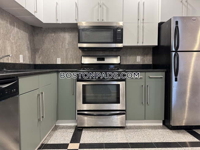 Brookline - $4,200+ /mo