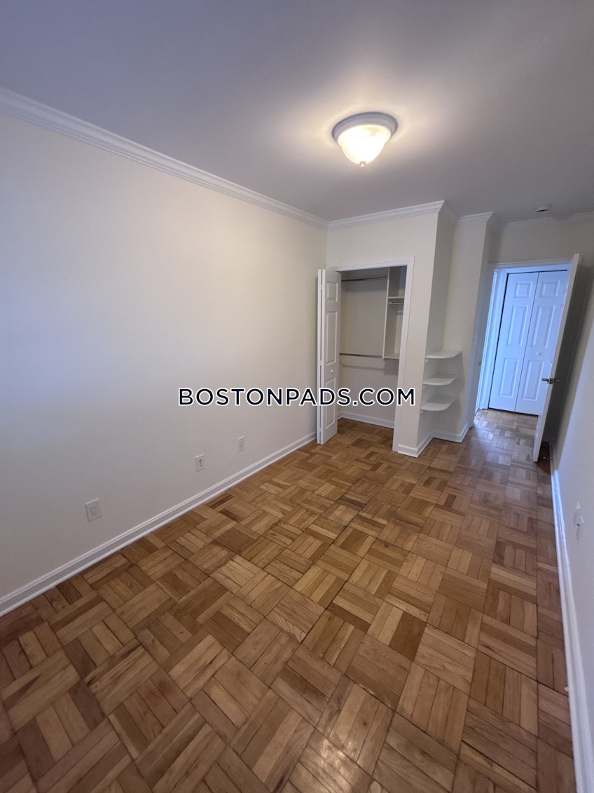 Chestnut Hill - $3,630+ /month