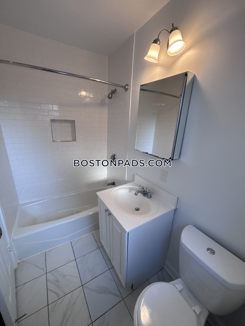 Chestnut Hill - $3,630+ /month