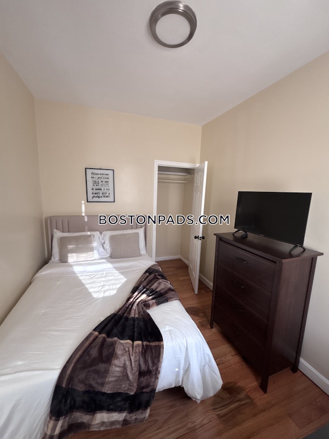 Boston - $4,200+ /mo