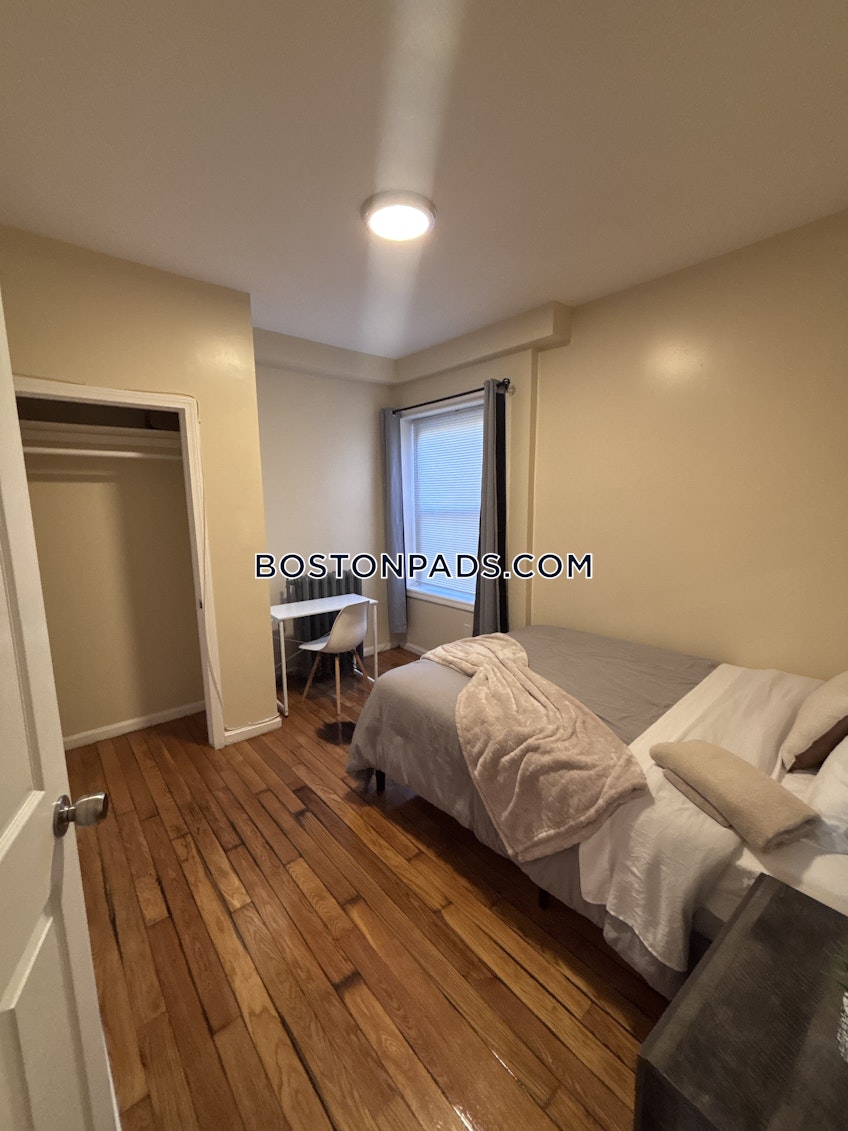 Boston - $4,200+ /month