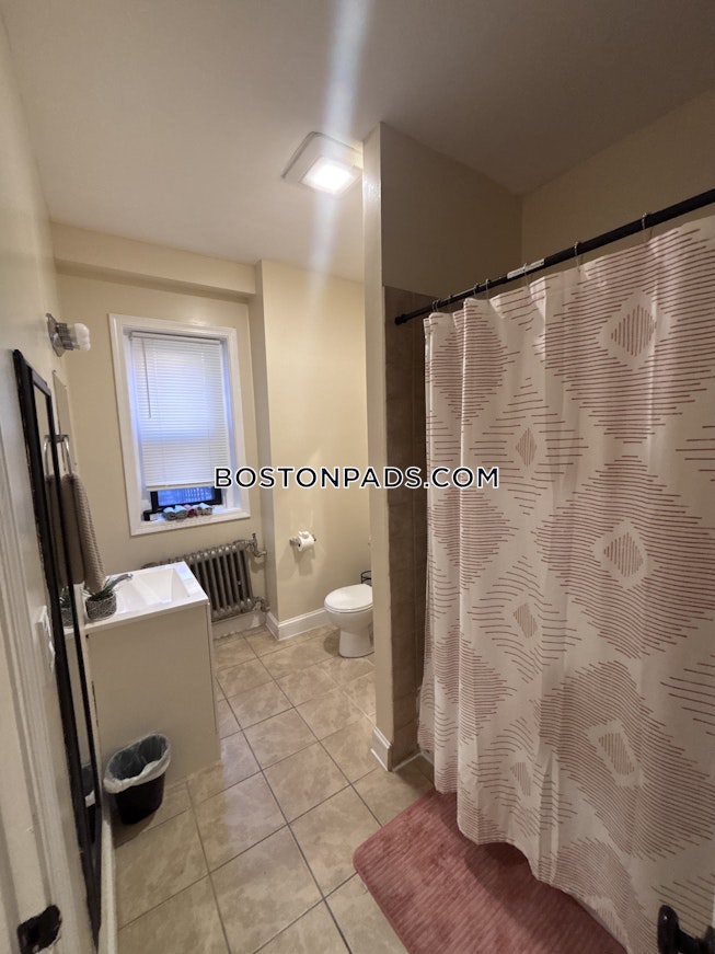 Boston - $4,200+ /mo