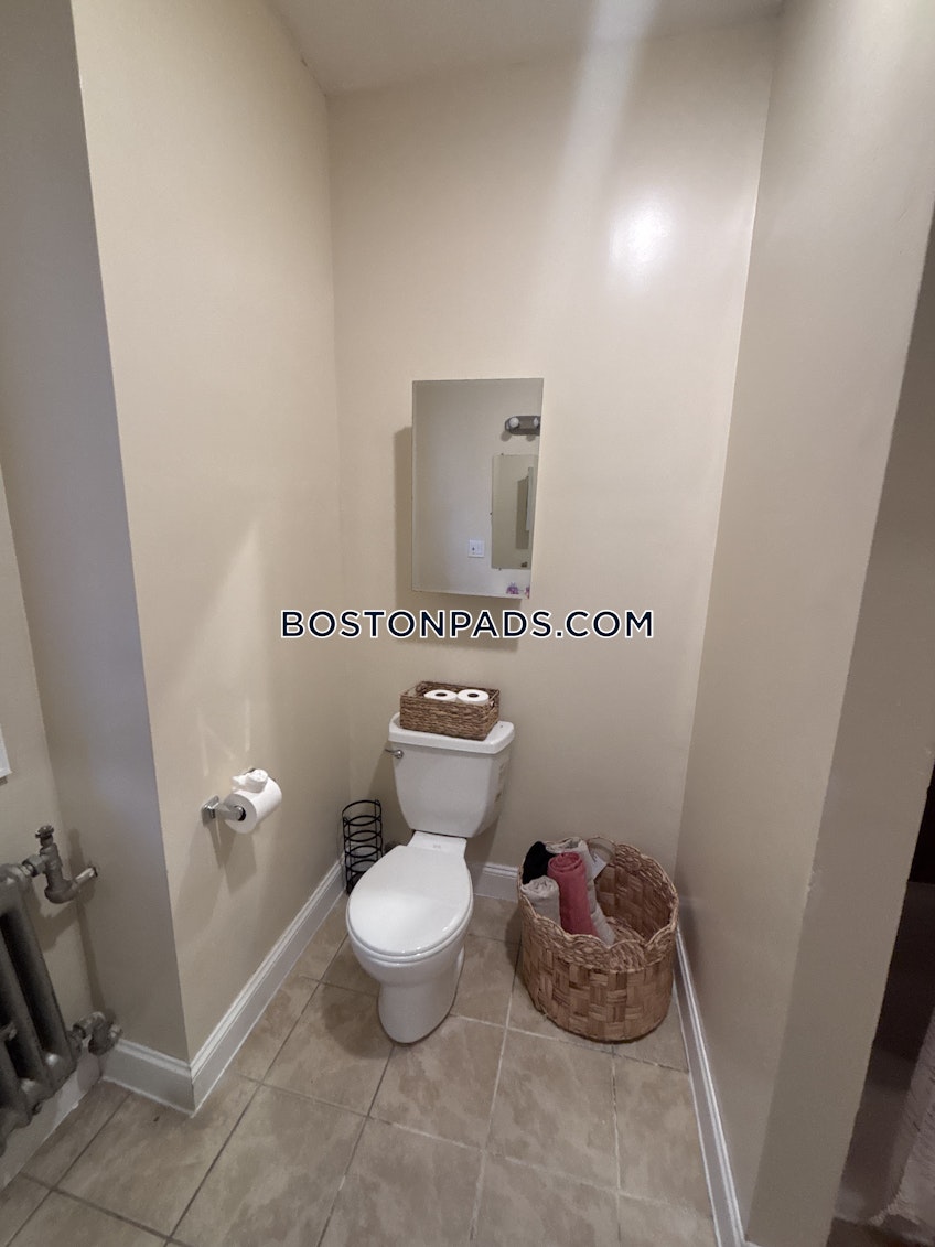 Boston - $4,200+ /month