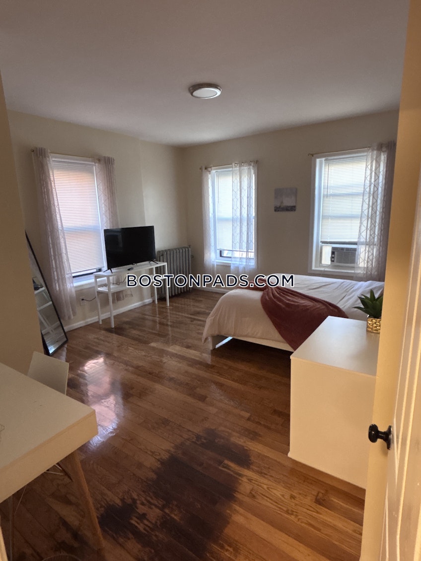 Boston - $4,200+ /month