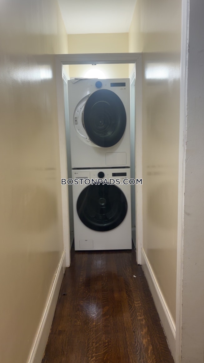 Boston - $4,200+ /mo