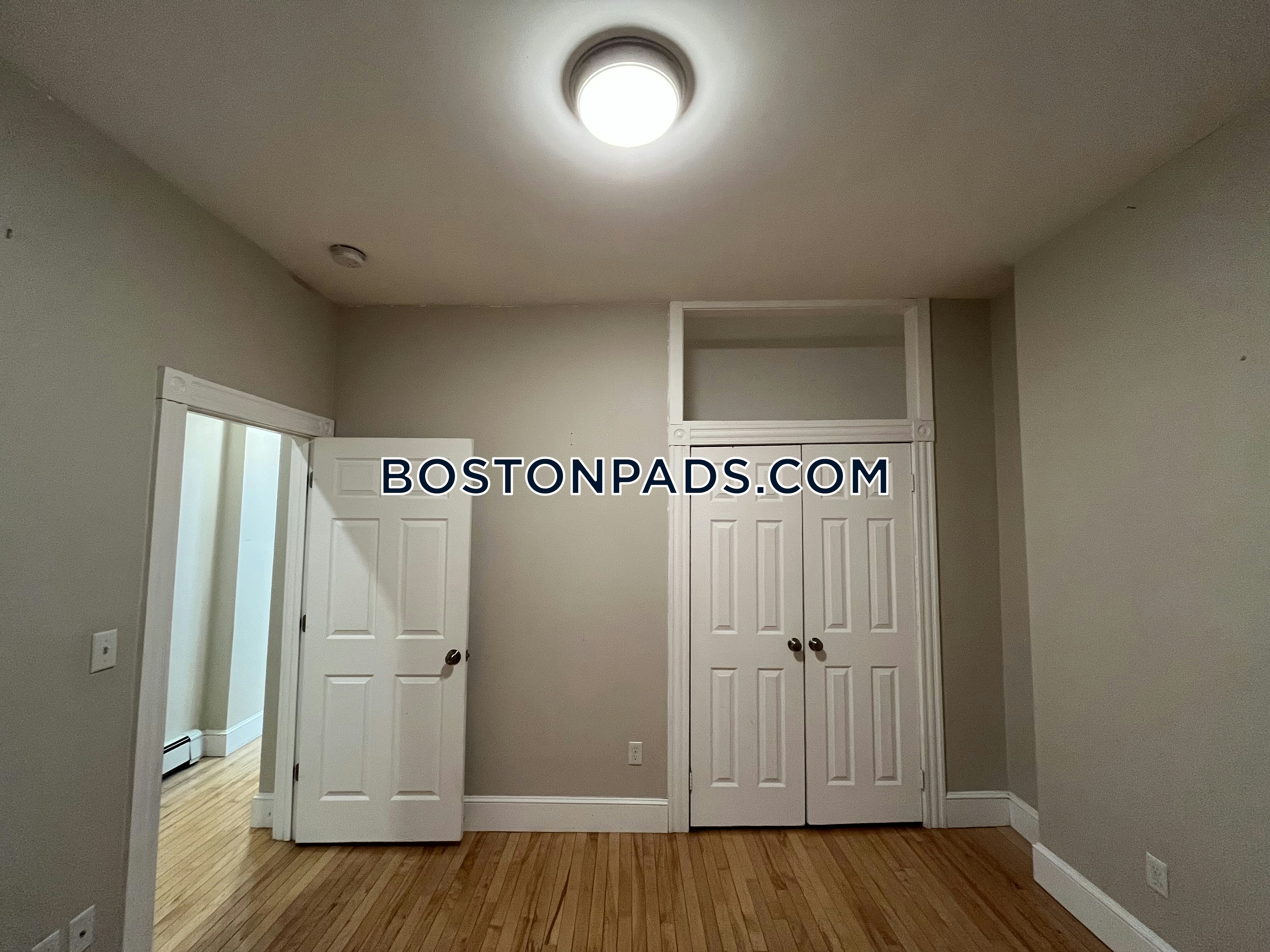 Boston - 2 Beds, 1 Baths