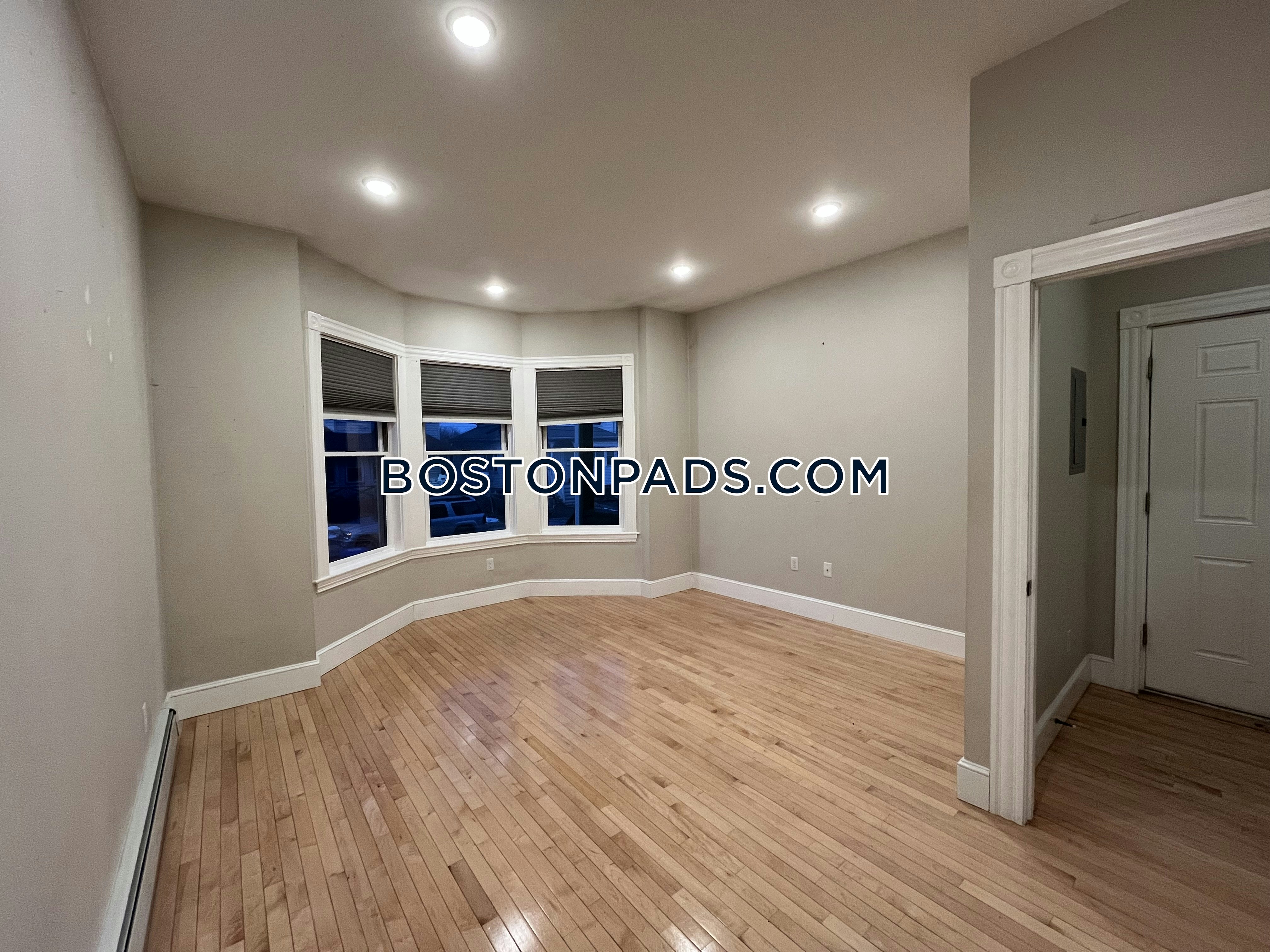 Boston - 2 Beds, 1 Baths
