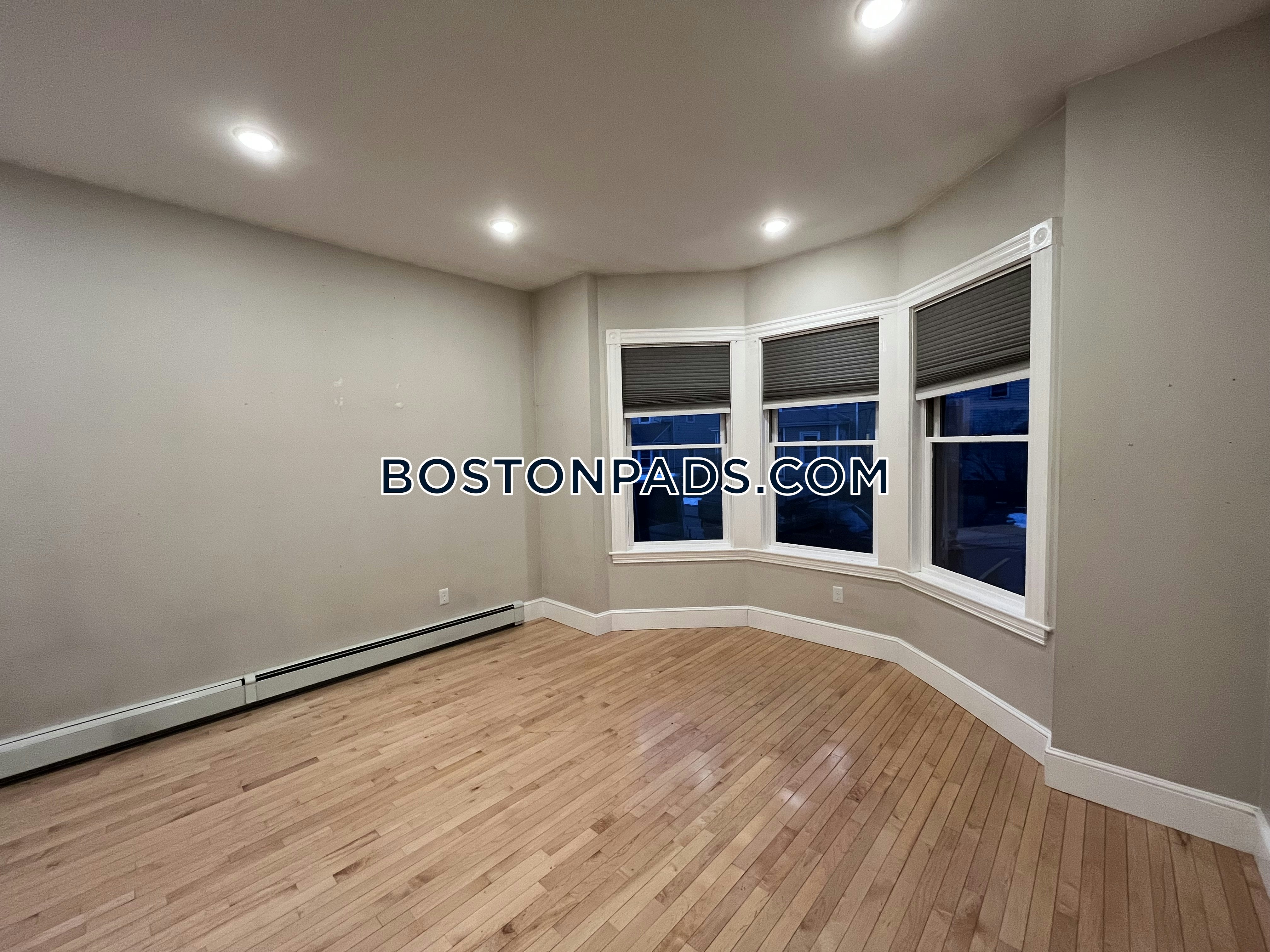 Boston - 2 Beds, 1 Baths