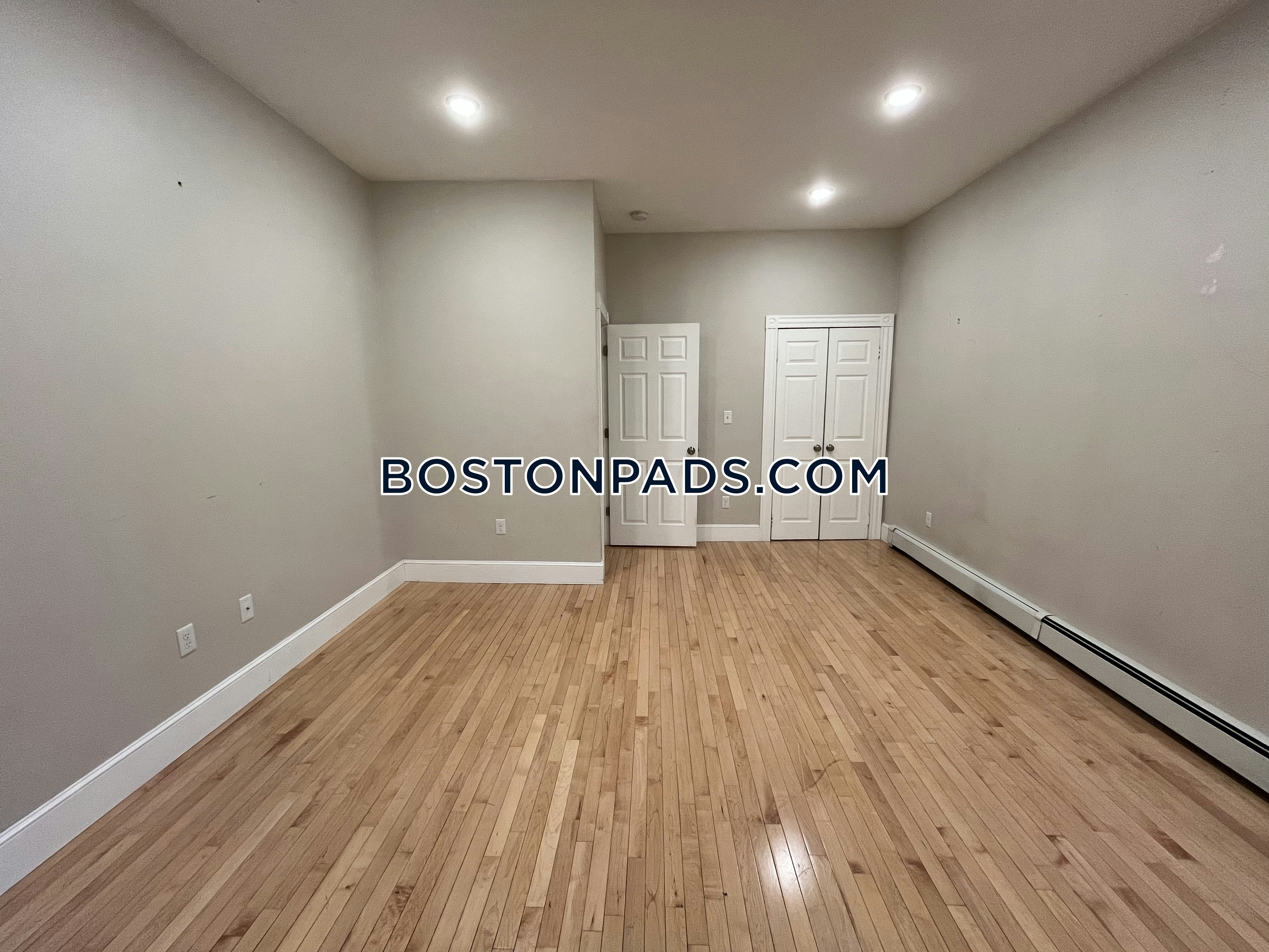 Boston - 2 Beds, 1 Baths