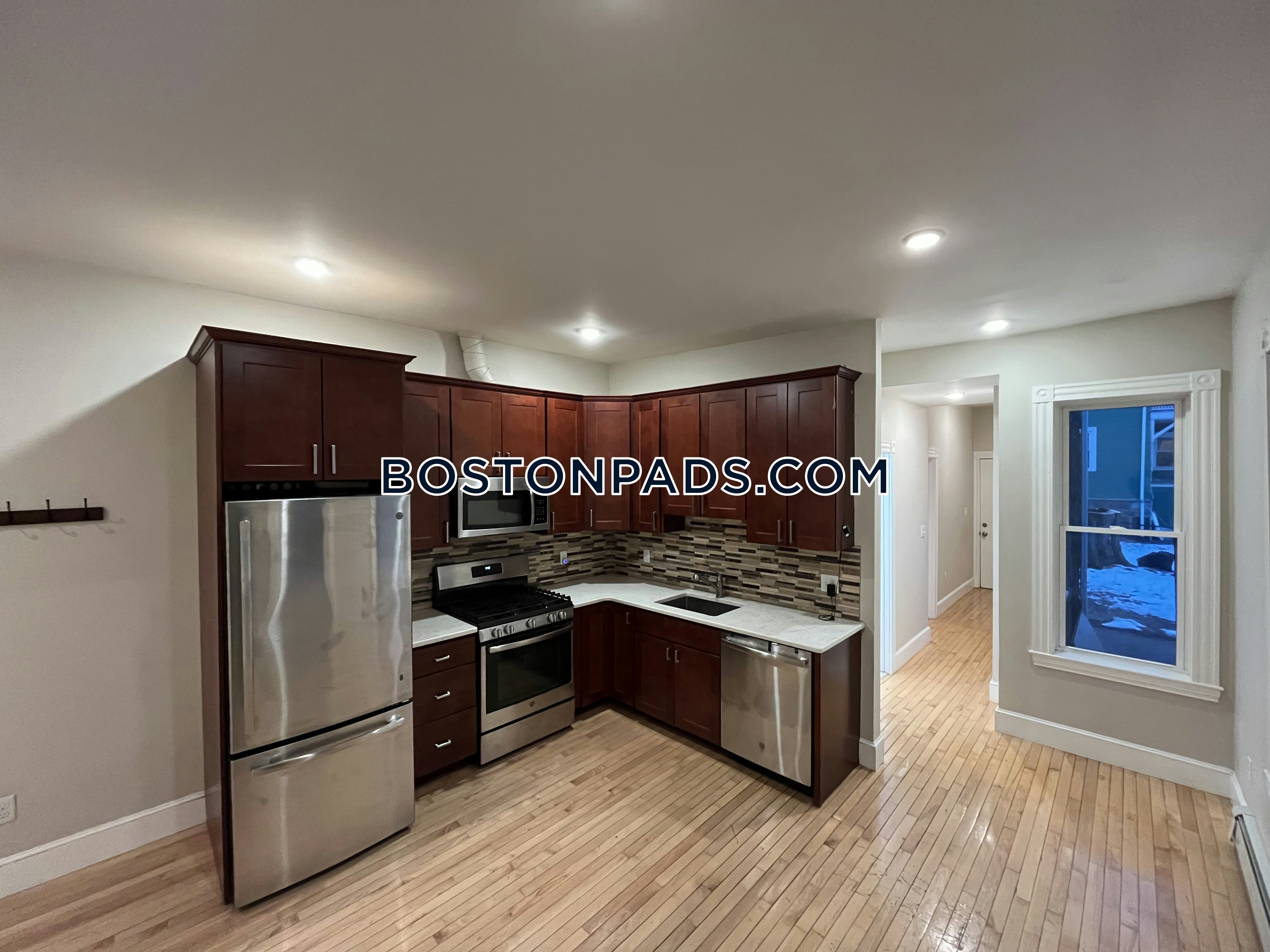 Boston - 2 Beds, 1 Baths