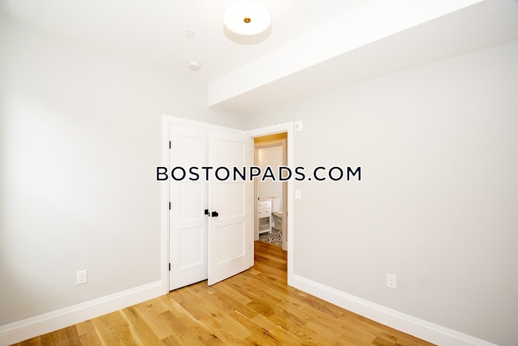 Frankfort St., Boston