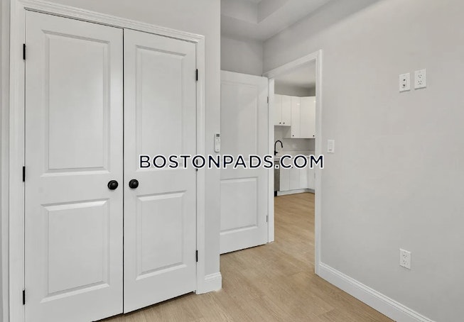Boston - $3,500+ /mo