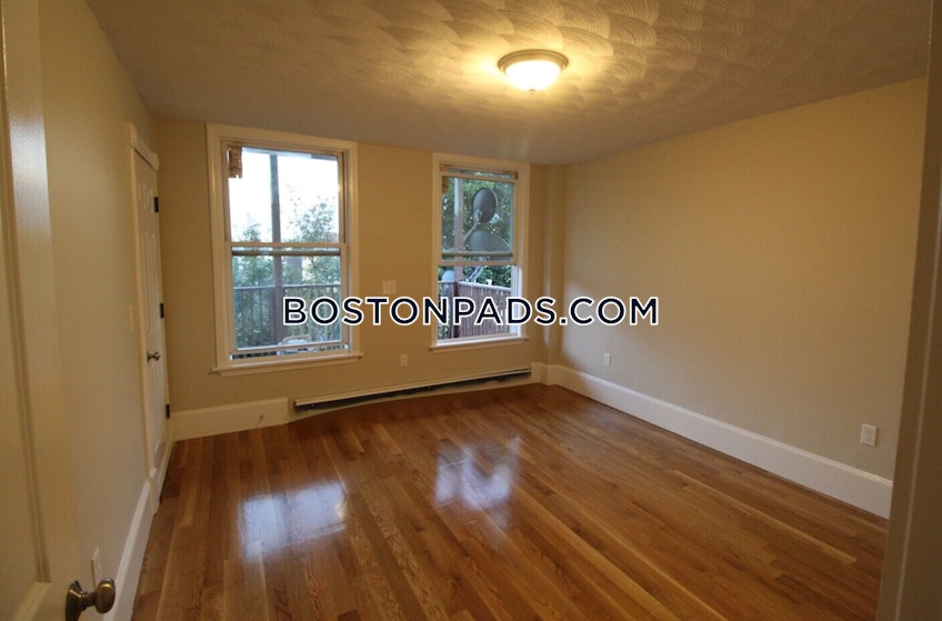 Boston - $4,800+ /month