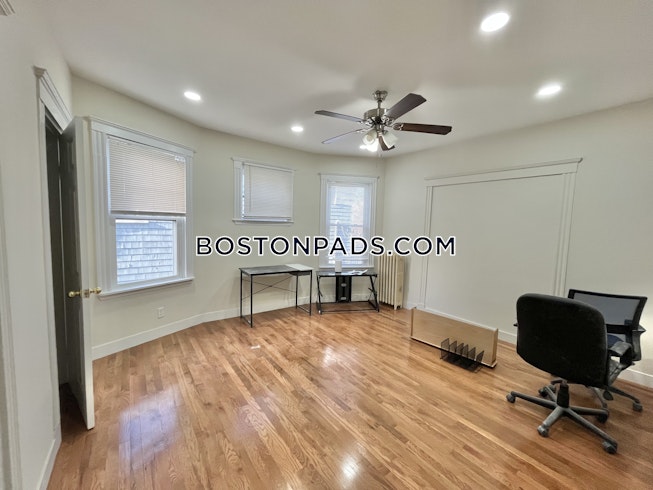 Boston - $4,200+ /mo