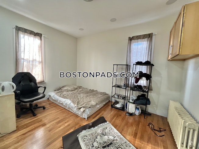 Boston - $4,200+ /mo